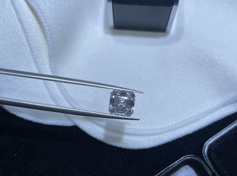 Lab-Grown Diamonds in Dubai