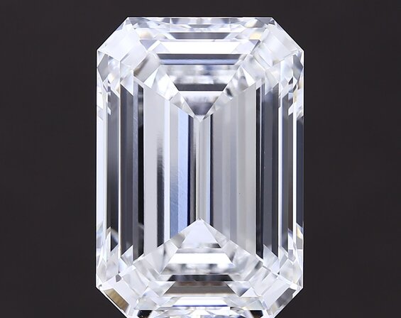 emerald step-cut facet pattern and hall of mirrors effect